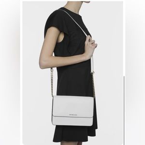 Michael Kors Daniela Large Saffiano Leather Crossbody Bag